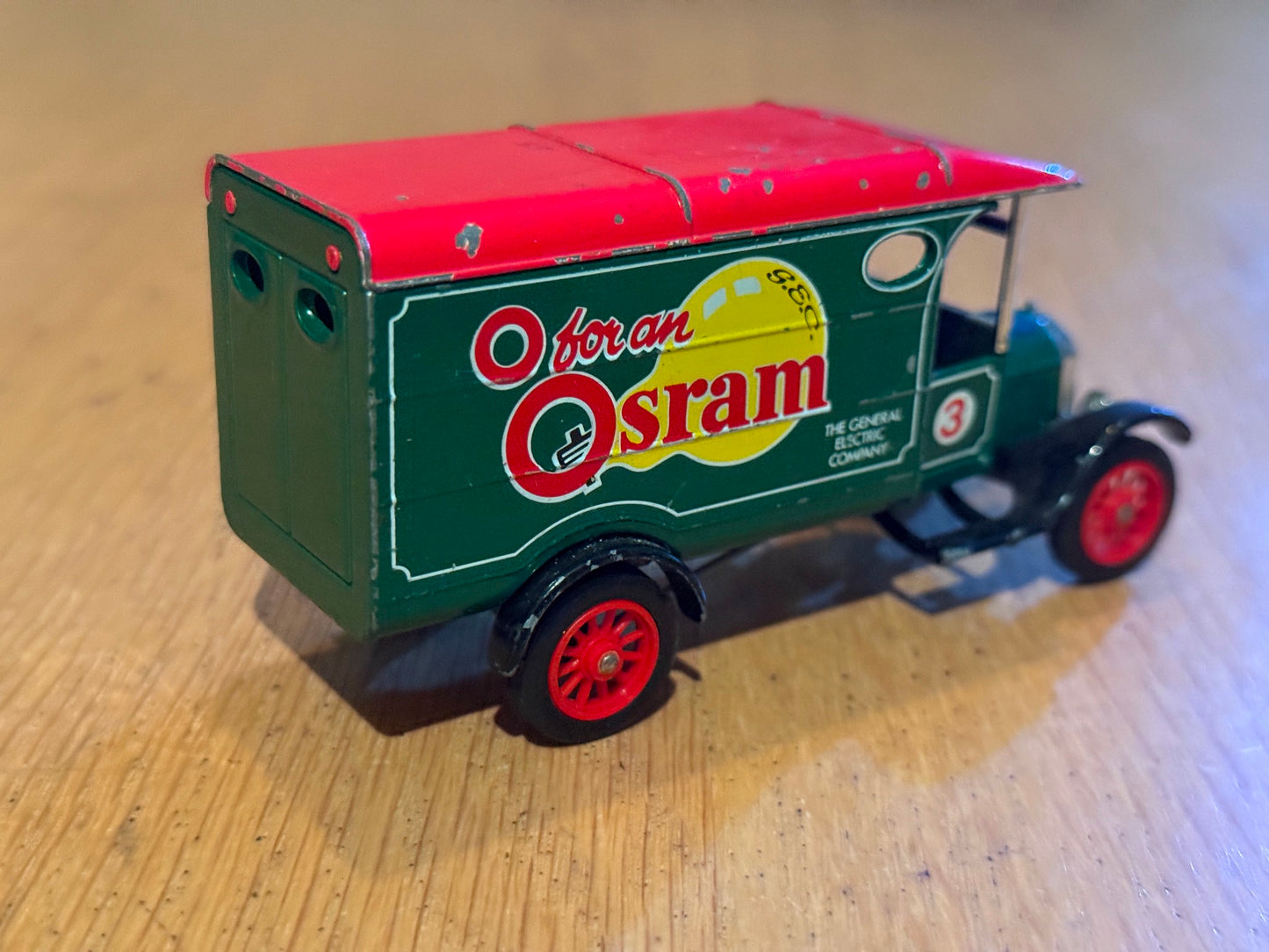 Original Matchbox Models of Yesteryear  - Y-21 1926 Ford Model T - Osram