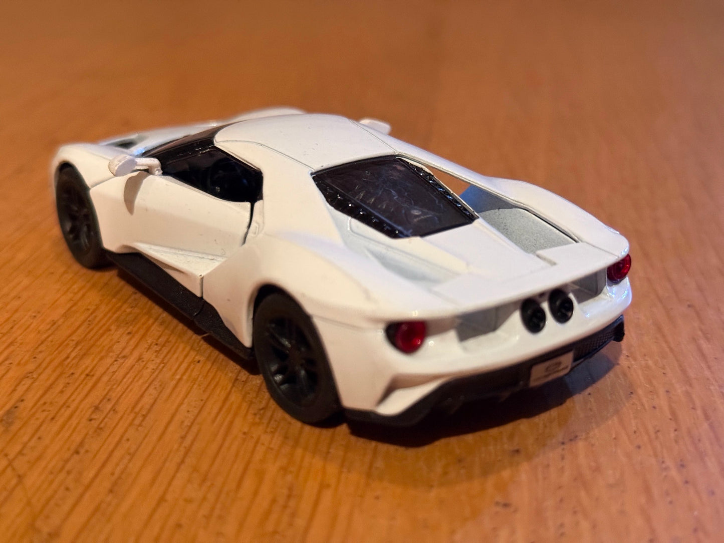 Kinsmart 1:38 Diecast Pull Back Car - Ford GT