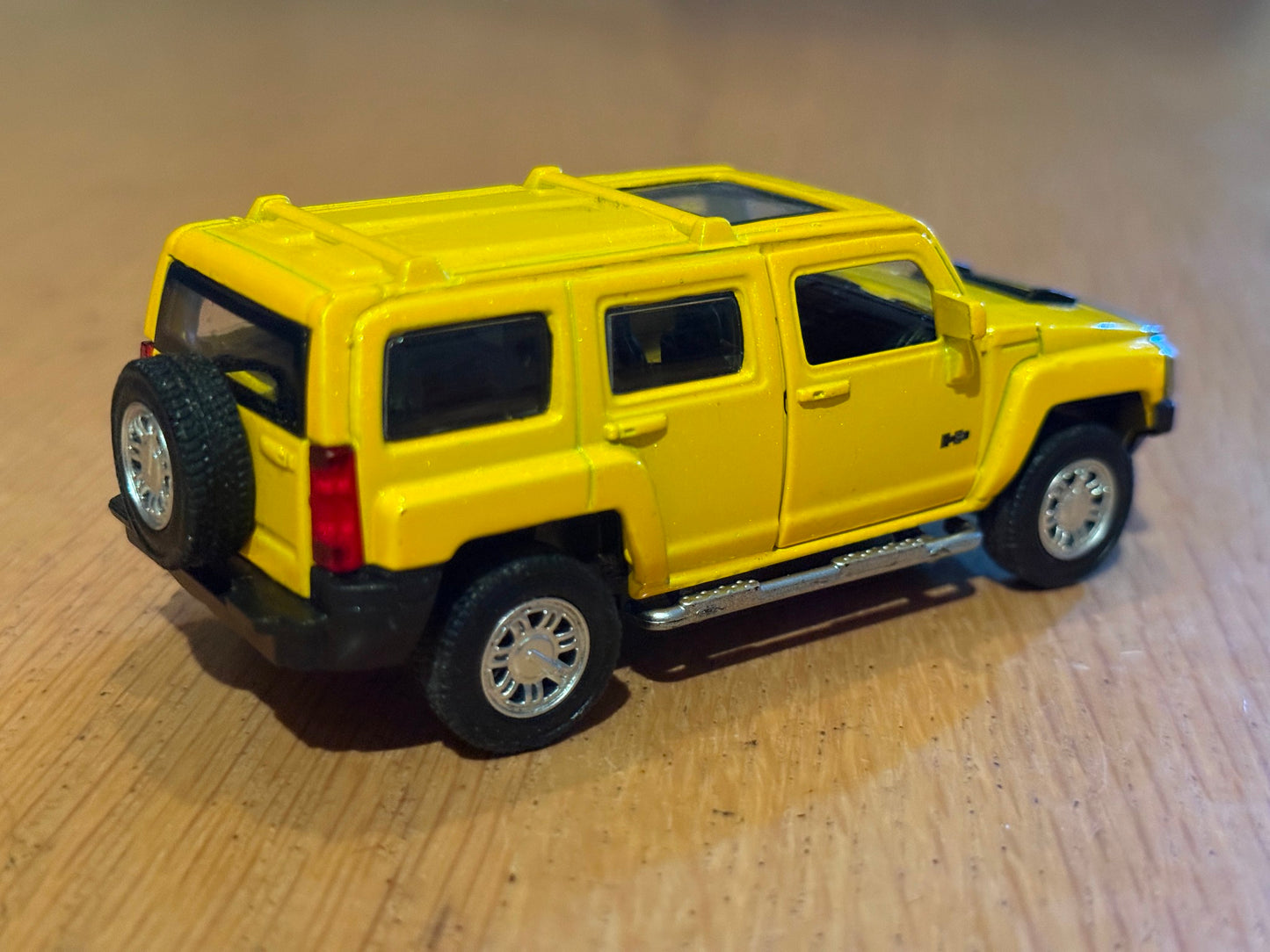MSZ Diecast Pull Back - 1:43 Hummer H3 - Pre owned