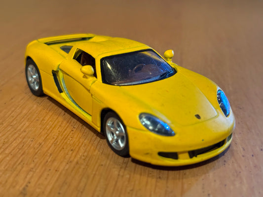 Kinsmart 1:36 Diecast Pull Back Car - 2007 Porsche Carrera GT
