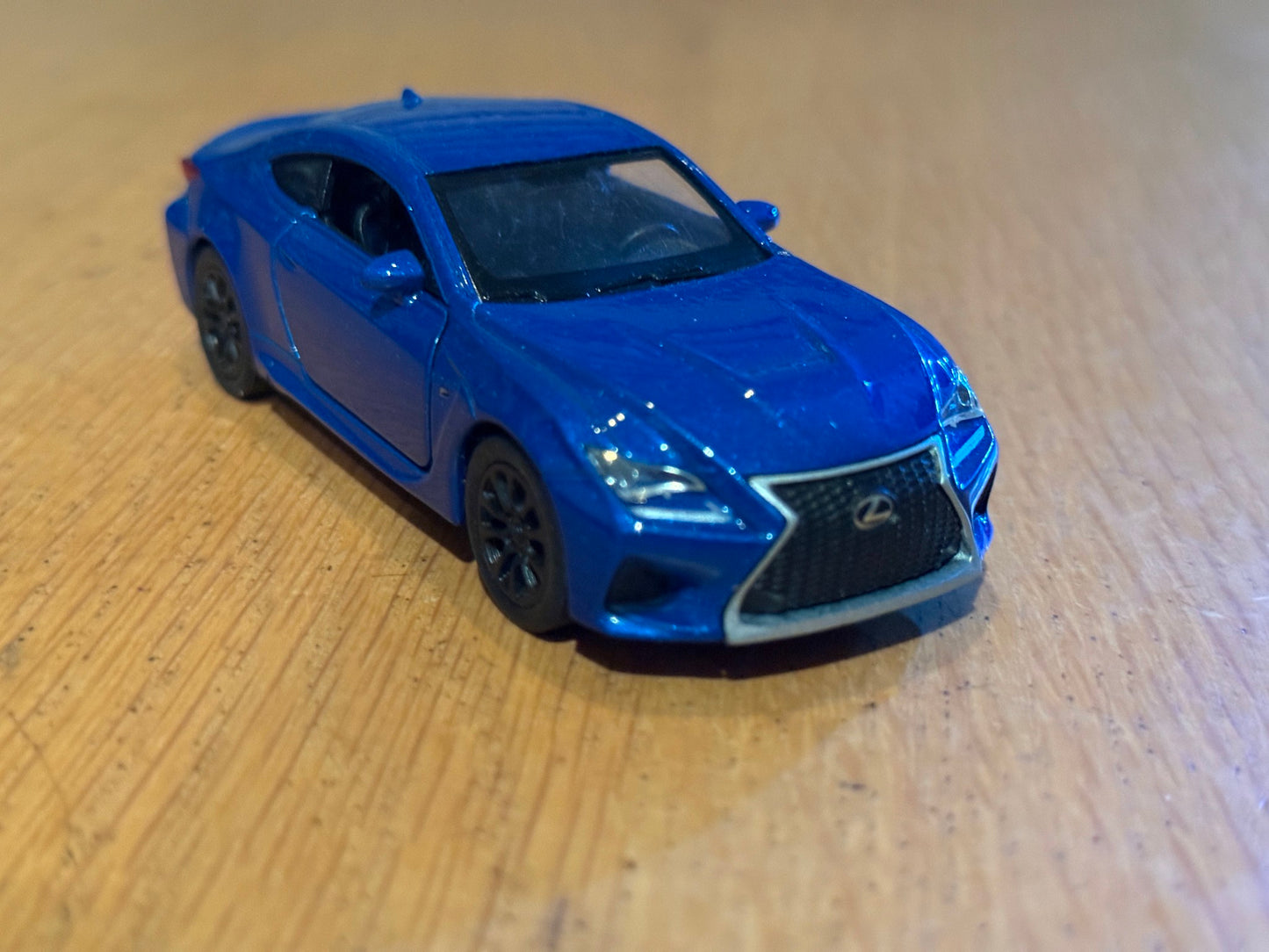 Welly Diecast 1:36 Pull Back Lexus RCF