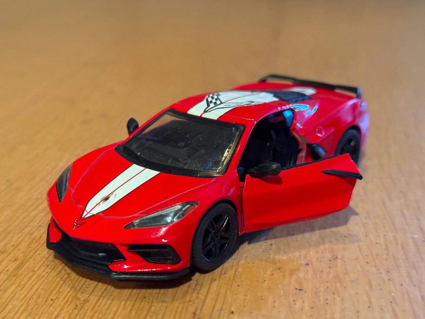 Kinsmart 1:36 Diecast Pull Back Car - 2021 Chevy Corvette C8