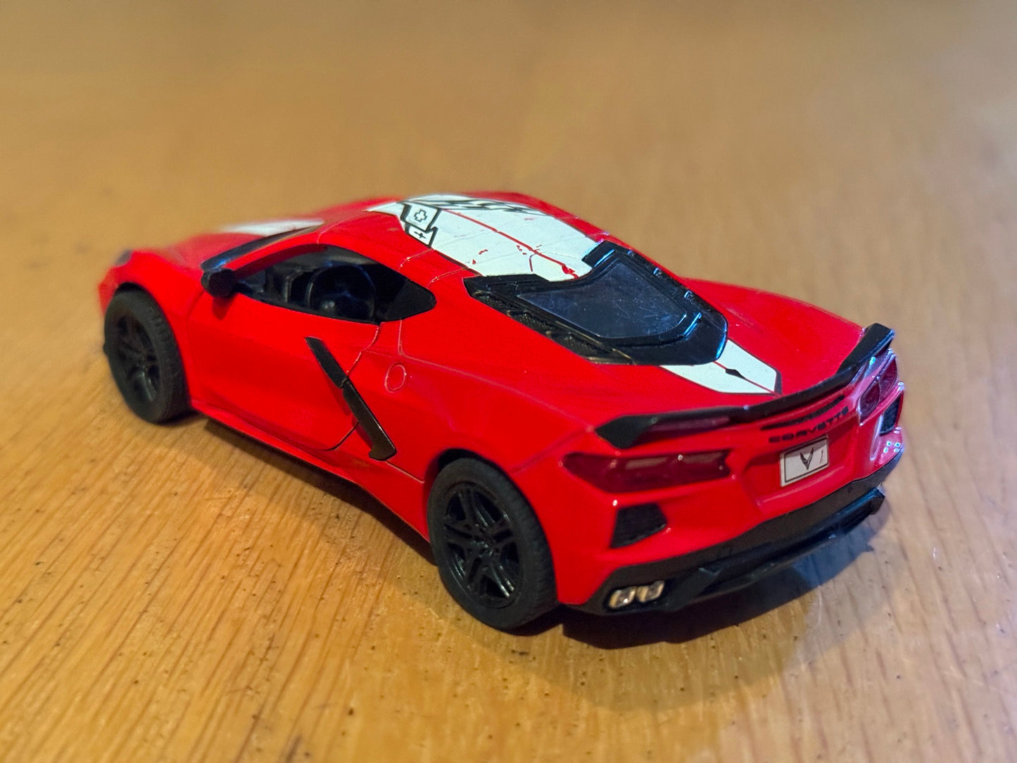 Kinsmart 1:36 Diecast Pull Back Car - 2021 Chevy Corvette C8