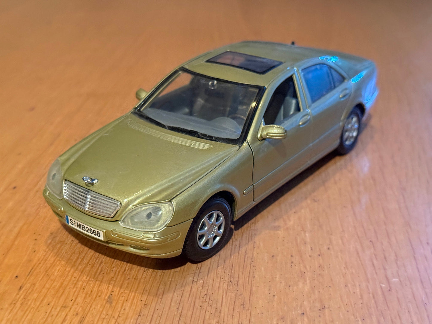 MotorMax - 1:24 Merecedes S Class - playworn
