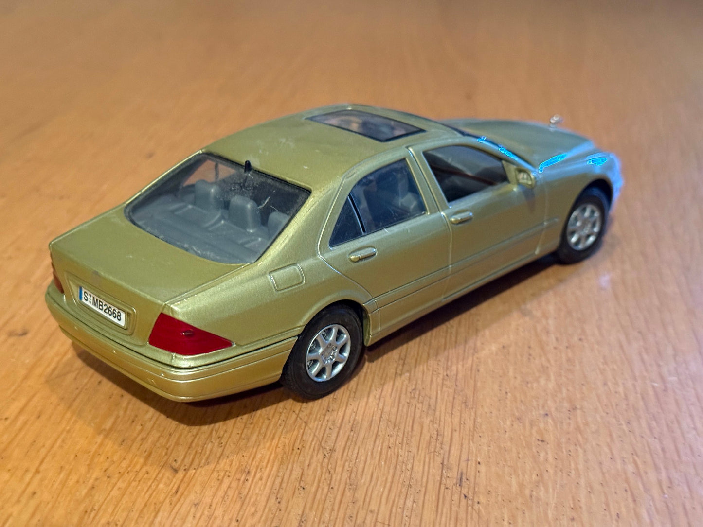 MotorMax - 1:24 Merecedes S Class - playworn