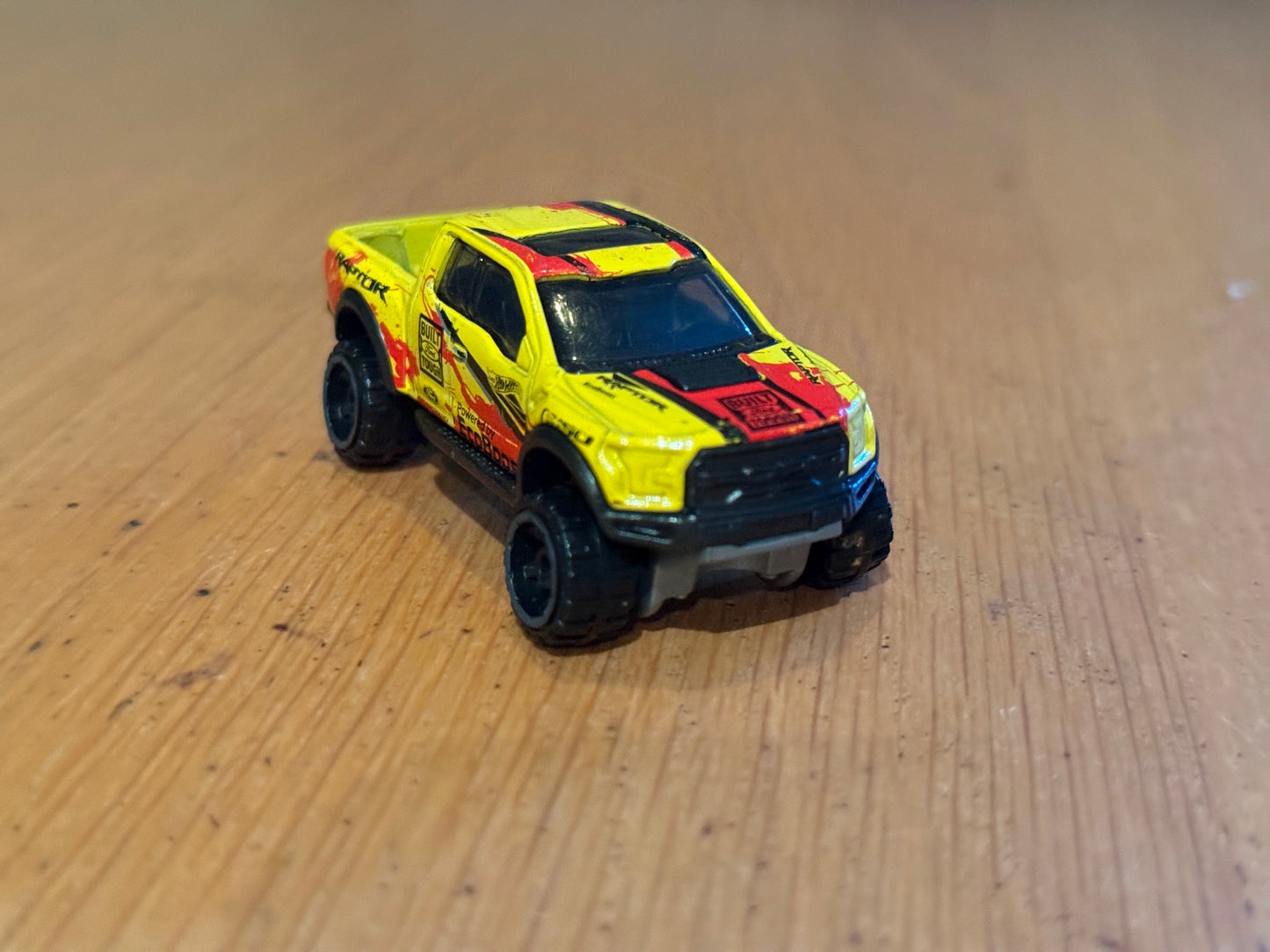 Hot Wheels Diecast Model - Ford F150 Raptor