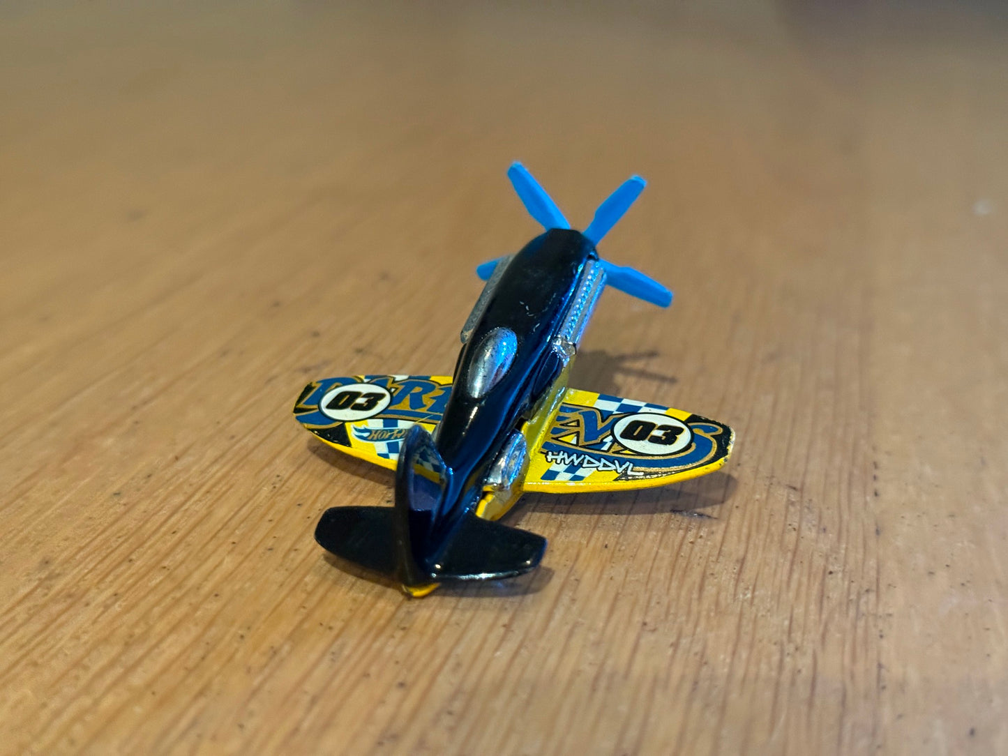 Hot Wheels Diecast Model - Mad Propz Aeroplane