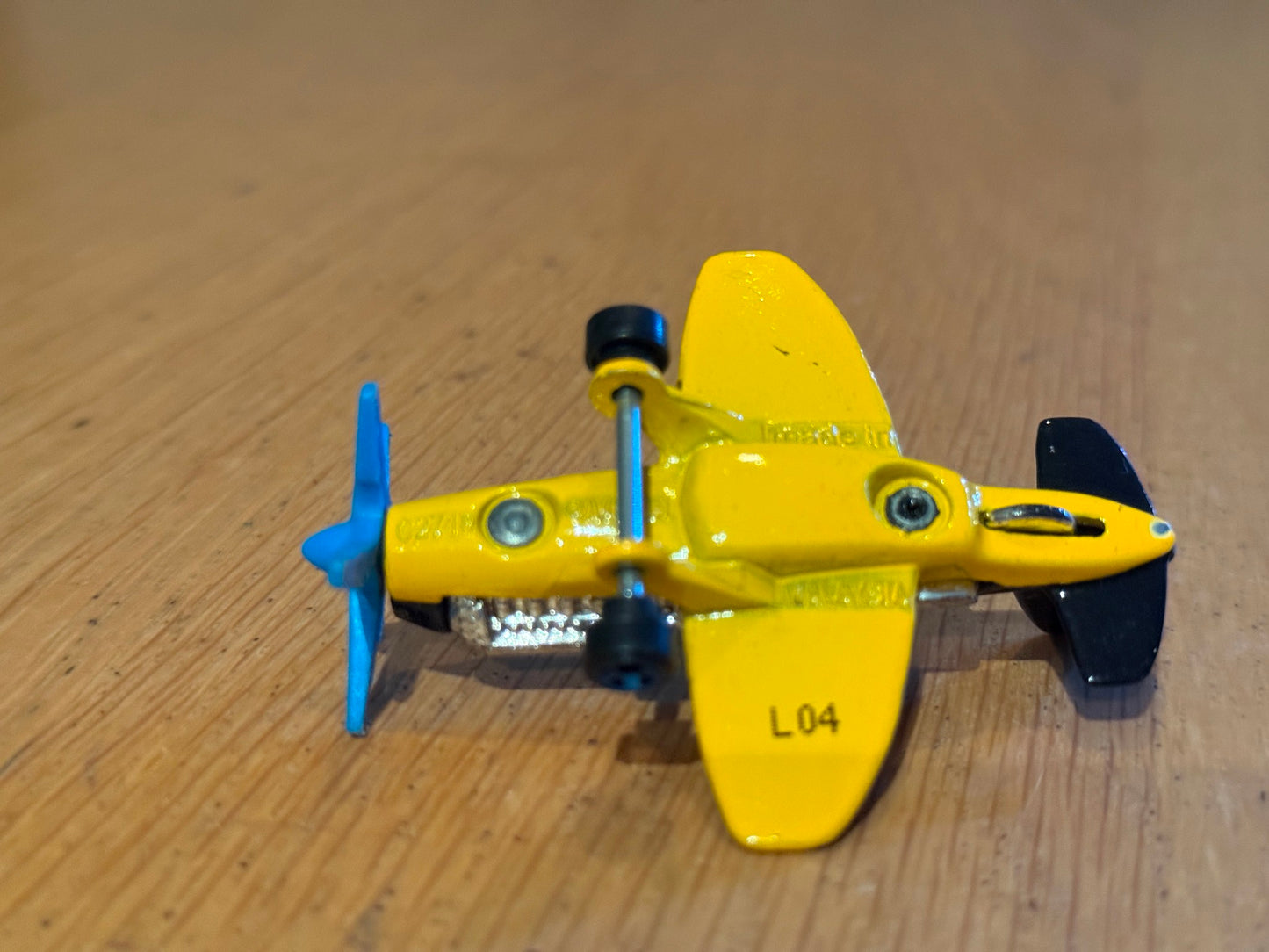 Hot Wheels Diecast Model - Mad Propz Aeroplane