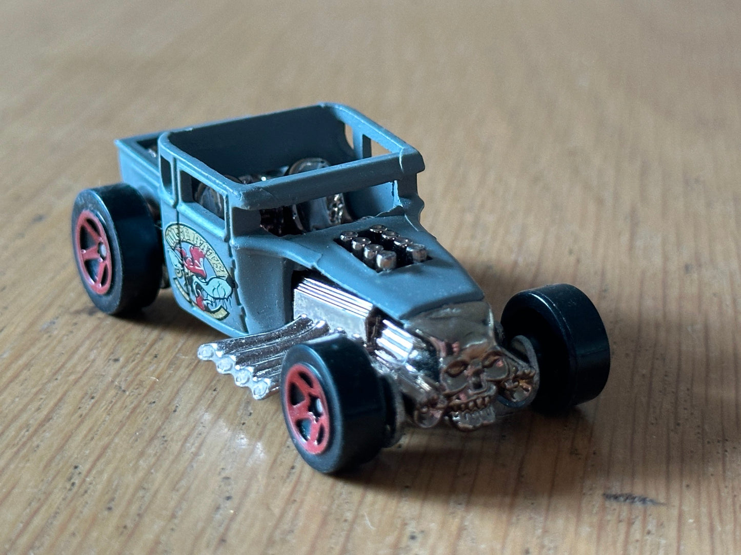 Hot Wheels Diecast Model - Boneshaker