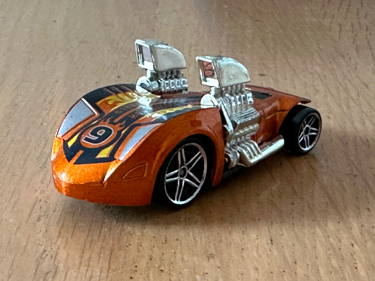 Hot Wheels Diecast Model - Twin Mill Hardnoze
