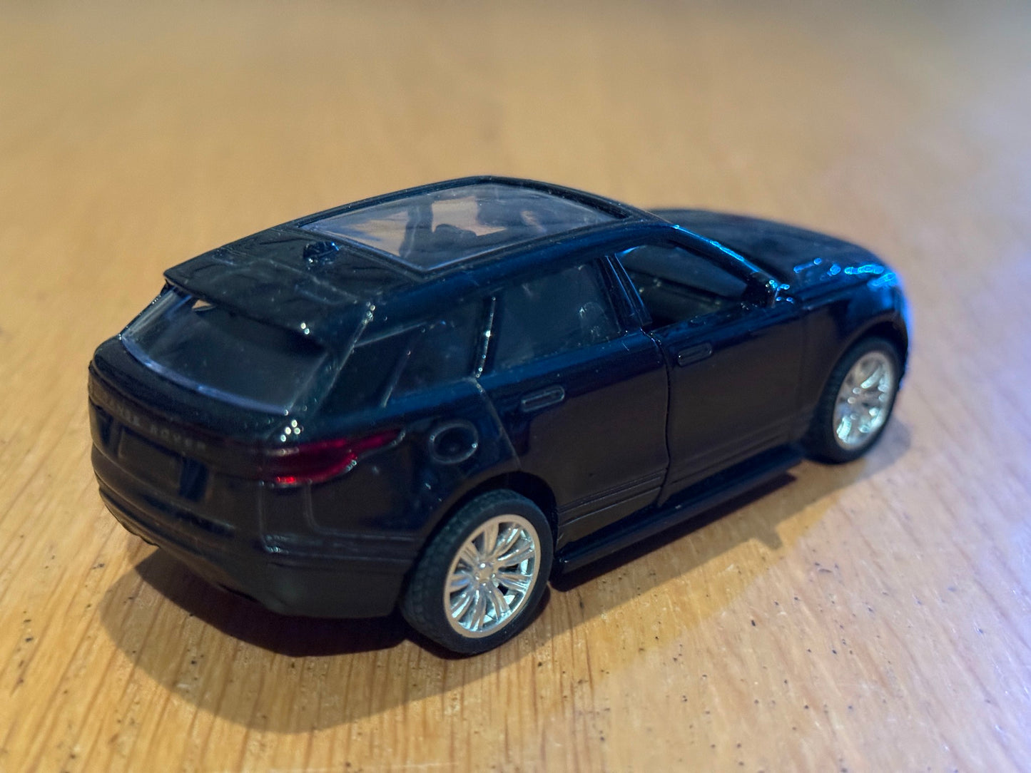 MSZ Diecast Pull Back - 1:43 Range Rover Velar - Pre owned