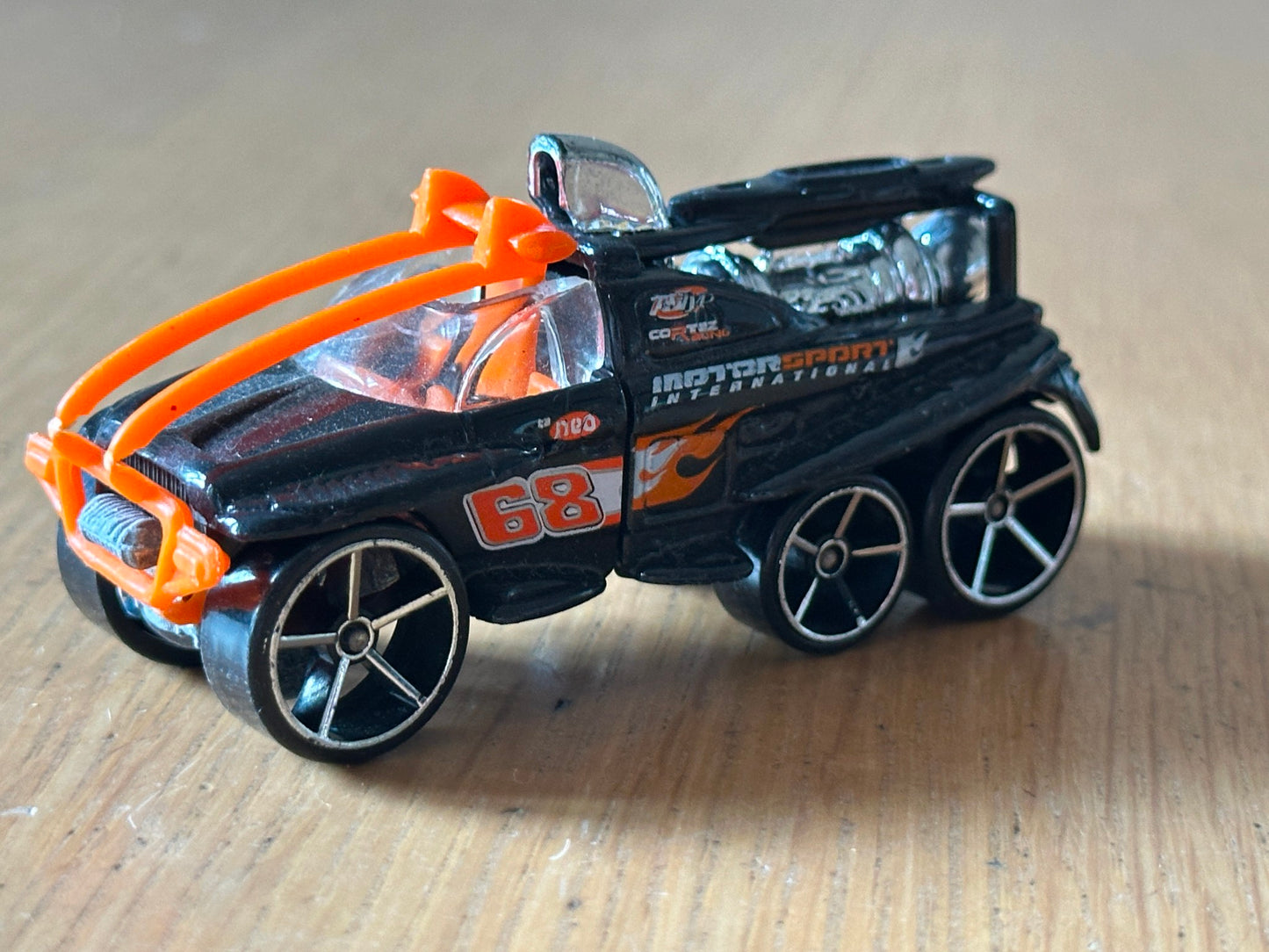 Hot Wheels Diecast Model - Off Road Warriors XS-IVE