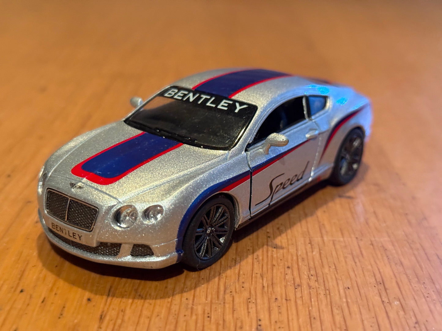 Kinsmart 1:36 Diecast Pull Back Car - 2012 Bentley Conintental GT Speed Preowned