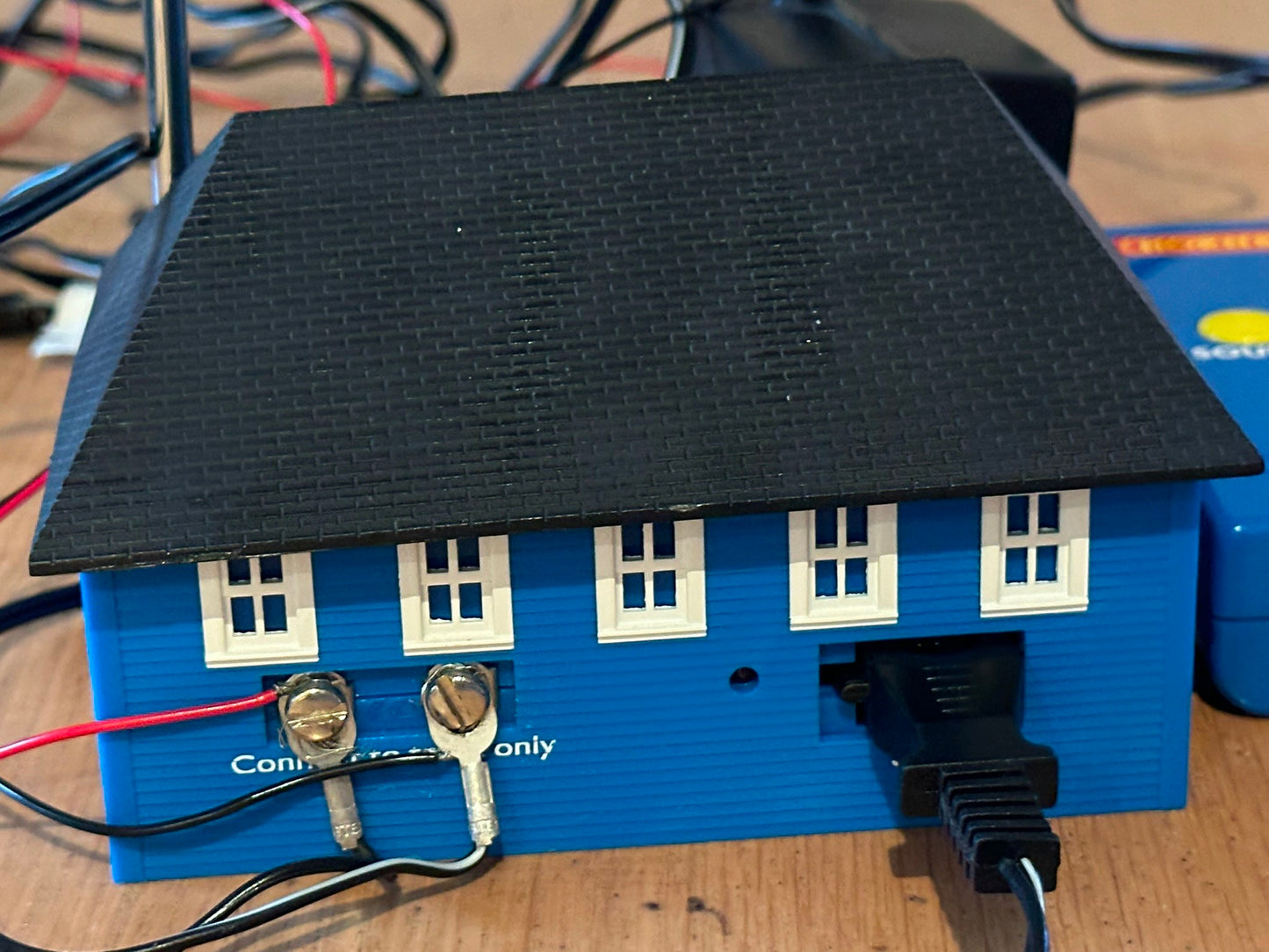 Hornby R9060 Thomas and Friends Radio Control and Sound System (Blue)