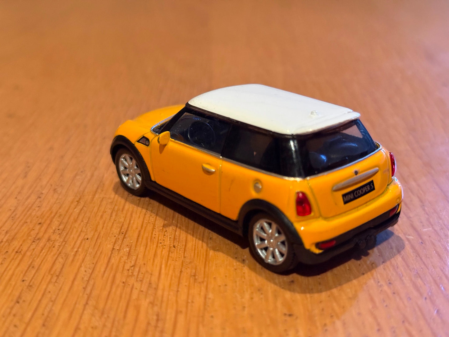 Welly Diecast 1:43 - Mini Cooper S