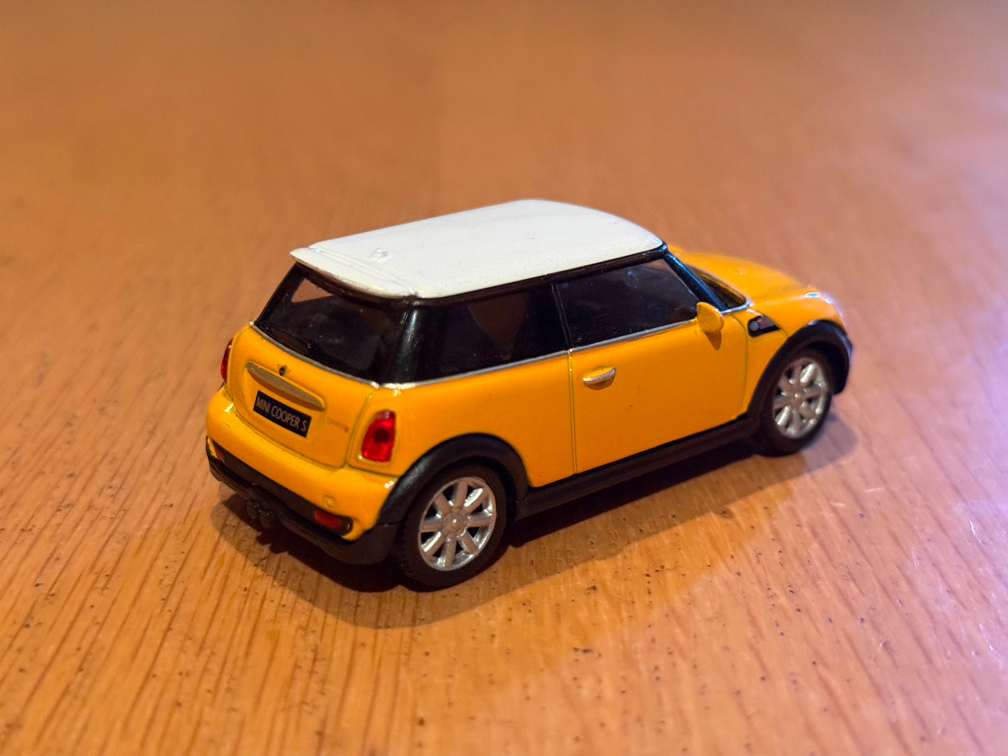 Welly Diecast 1:43 - Mini Cooper S