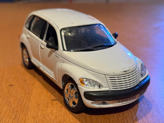 Maisto 3195 - 1:24 Chrysler PT Cruiser - playworn
