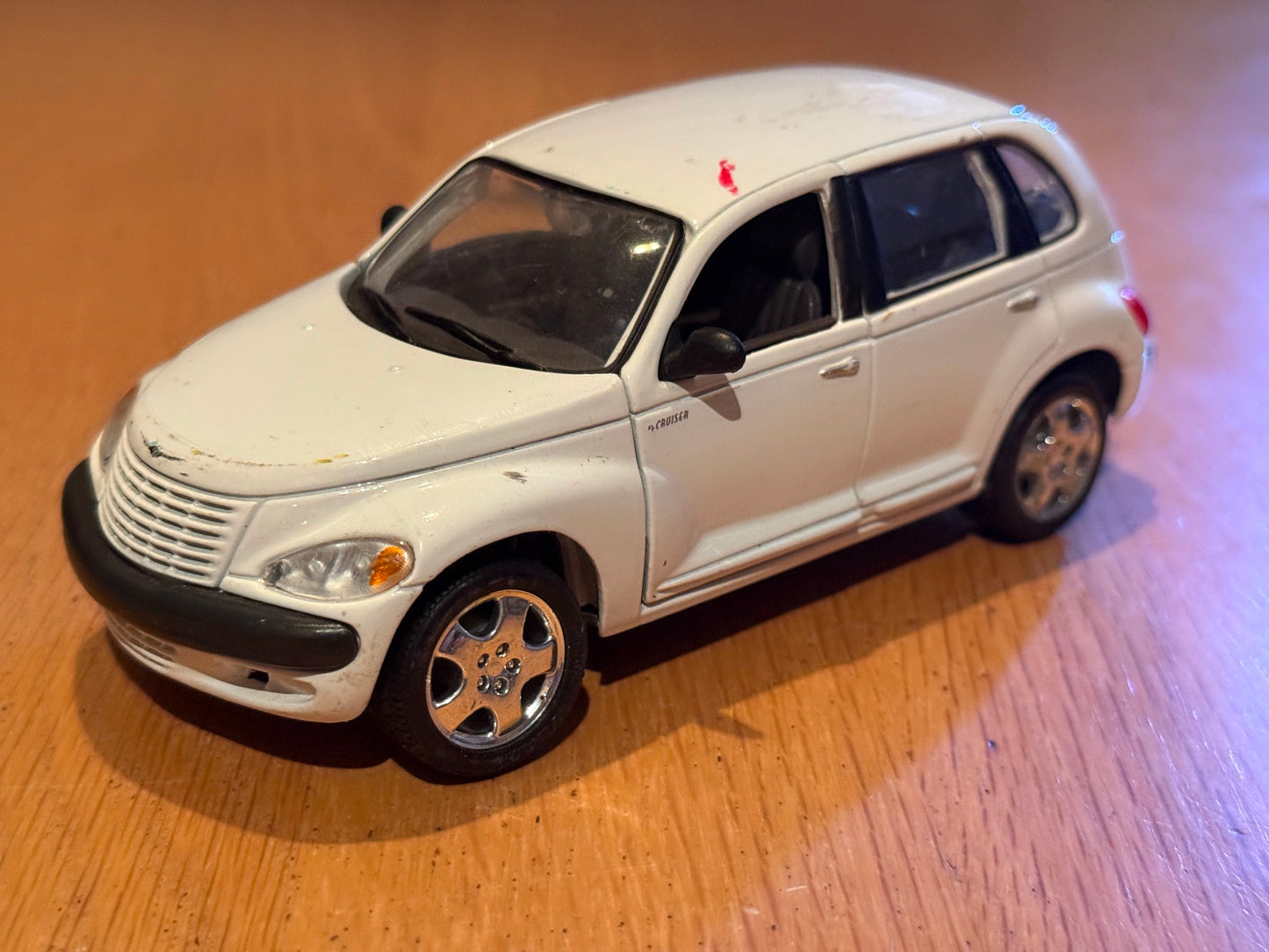 Maisto 3195 - 1:24 Chrysler PT Cruiser - playworn