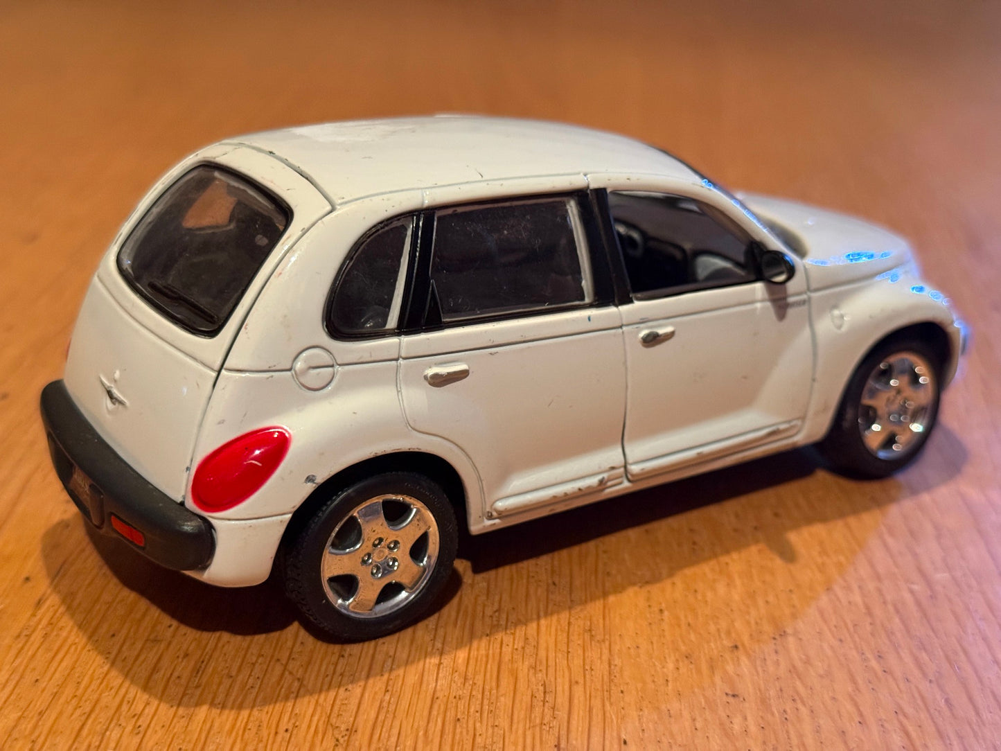 Maisto 3195 - 1:24 Chrysler PT Cruiser - playworn