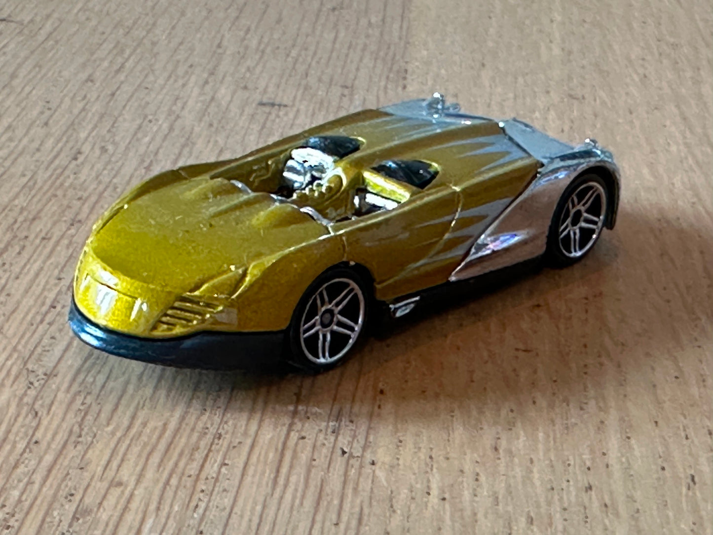 Hot Wheels Diecast Model - Xtreemster