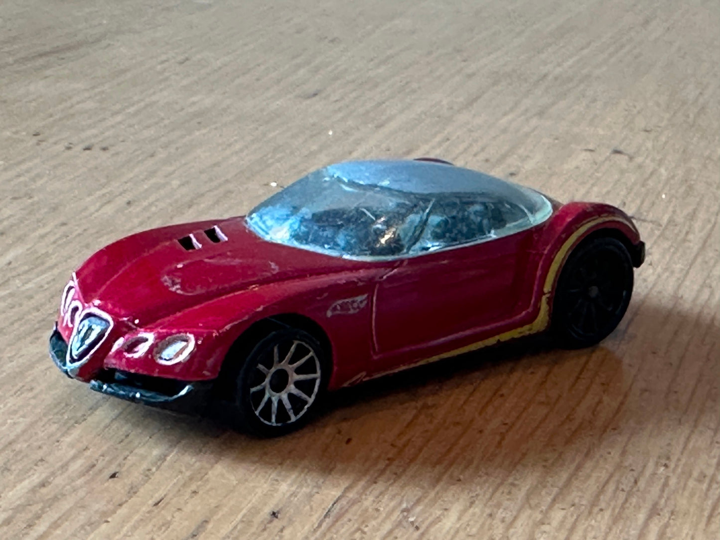 Hot Wheels Diecast Model - Golden Arrow