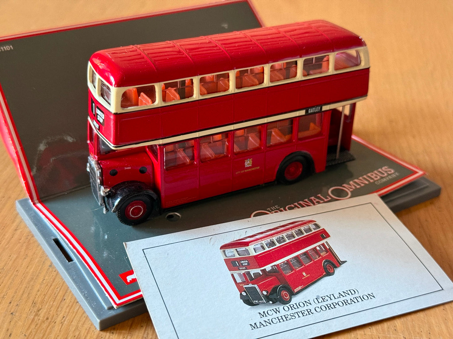 Corgi Original Omnibus 1:76 OM41101 - MCW Orion (Leyland) City of Manchester