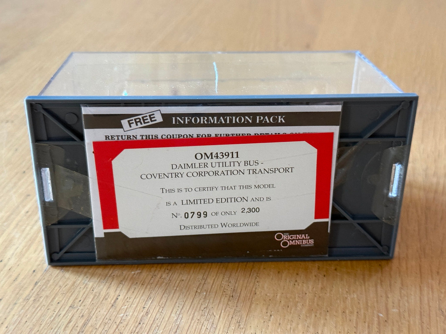 Corgi Original Omnibus 1:76 OM43911 - Daimler Utility Bus - Coventry Corporation