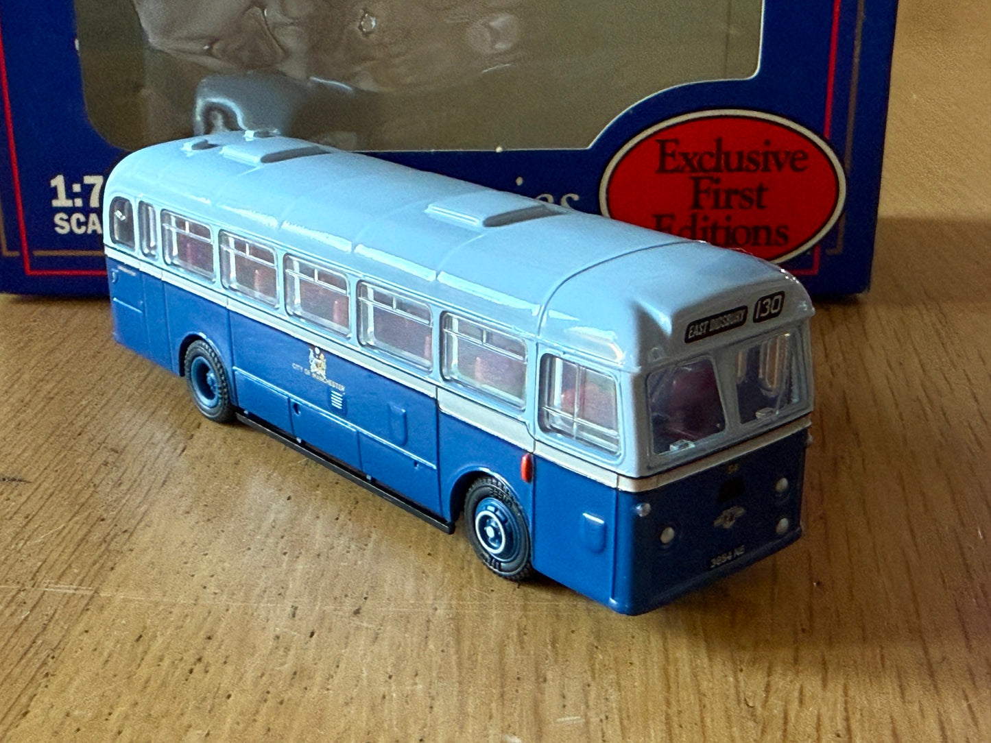 EFE OO Gauge 1/76 24313DL - Leyland BET Manchester City Airport