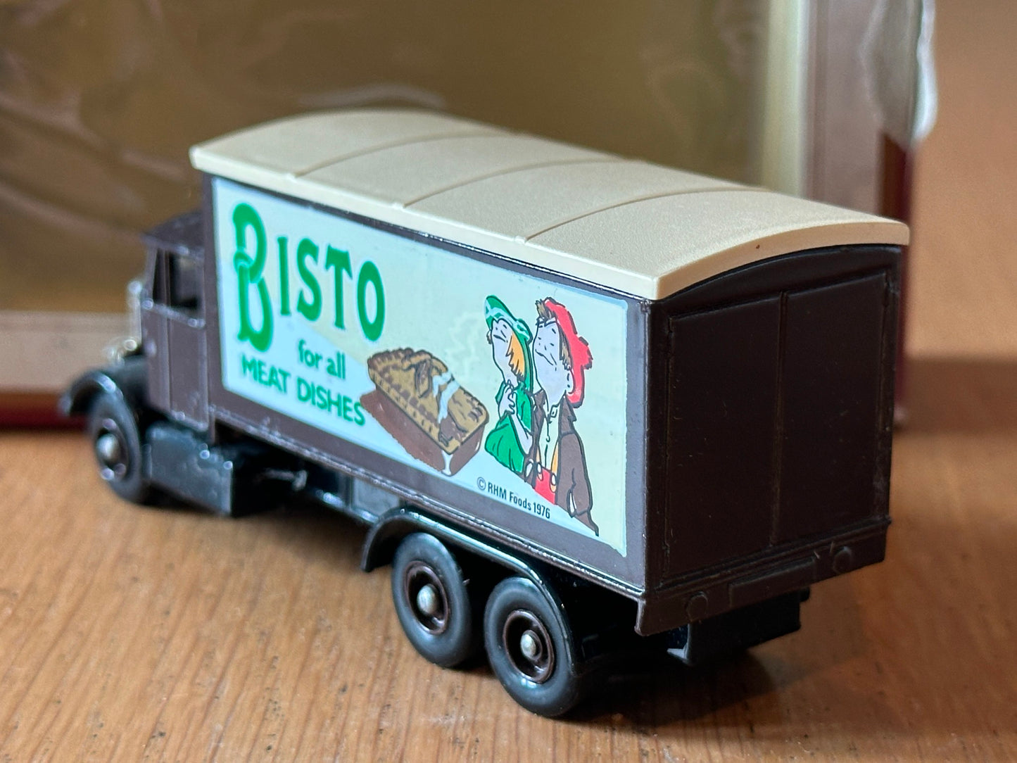 Days Gone DG44000 - Scammell 6 Wheel Truck - Bisto