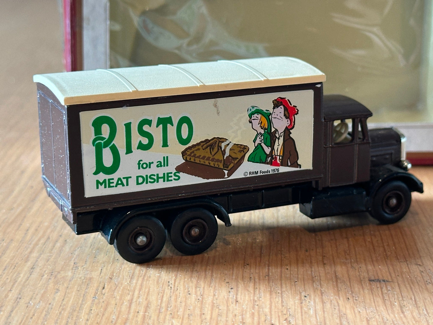 Days Gone DG44000 - Scammell 6 Wheel Truck - Bisto