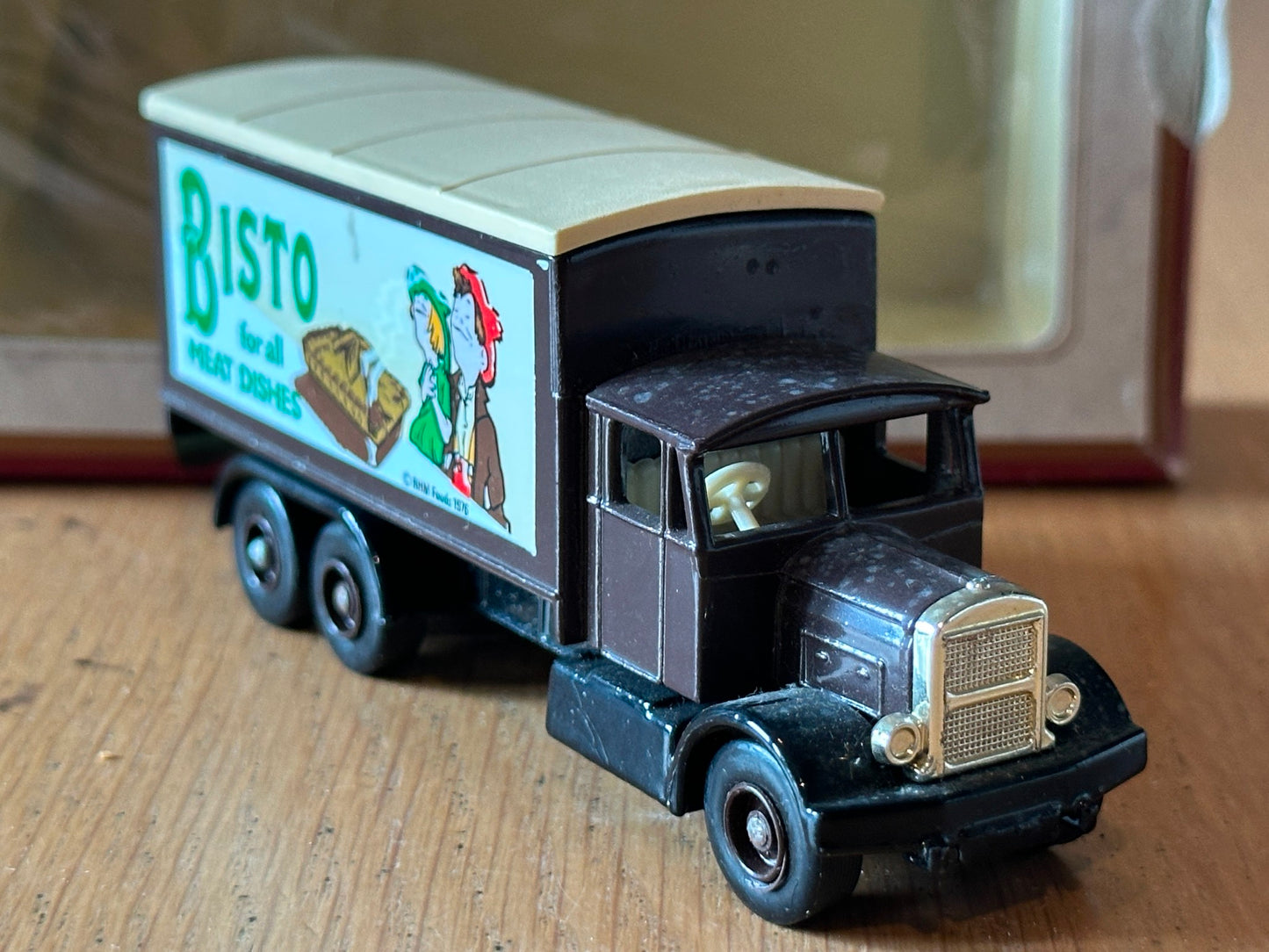 Days Gone DG44000 - Scammell 6 Wheel Truck - Bisto