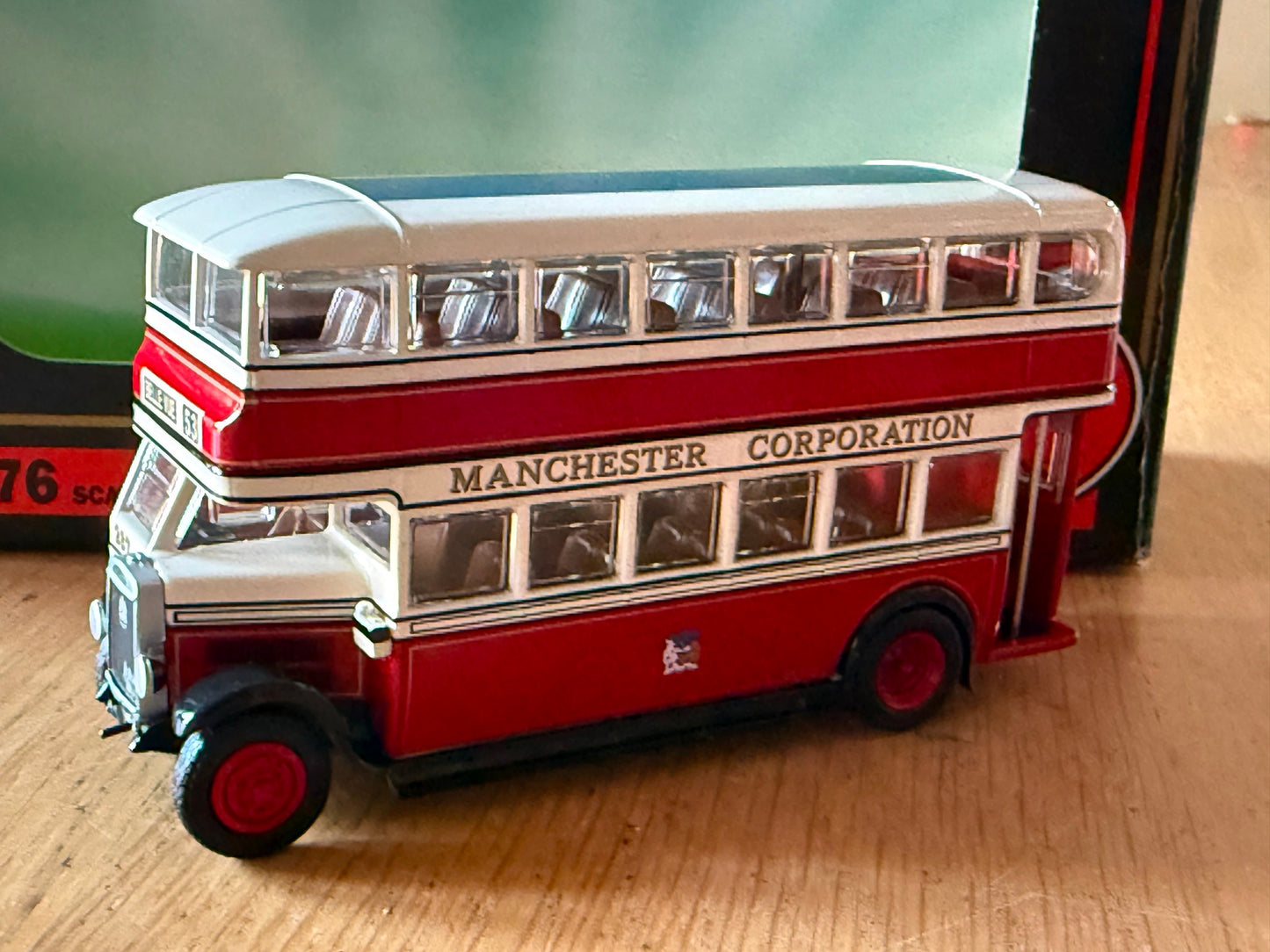 EFE OO Gauge 1:76 27306 - TD1 Closed Rear - Manchester City