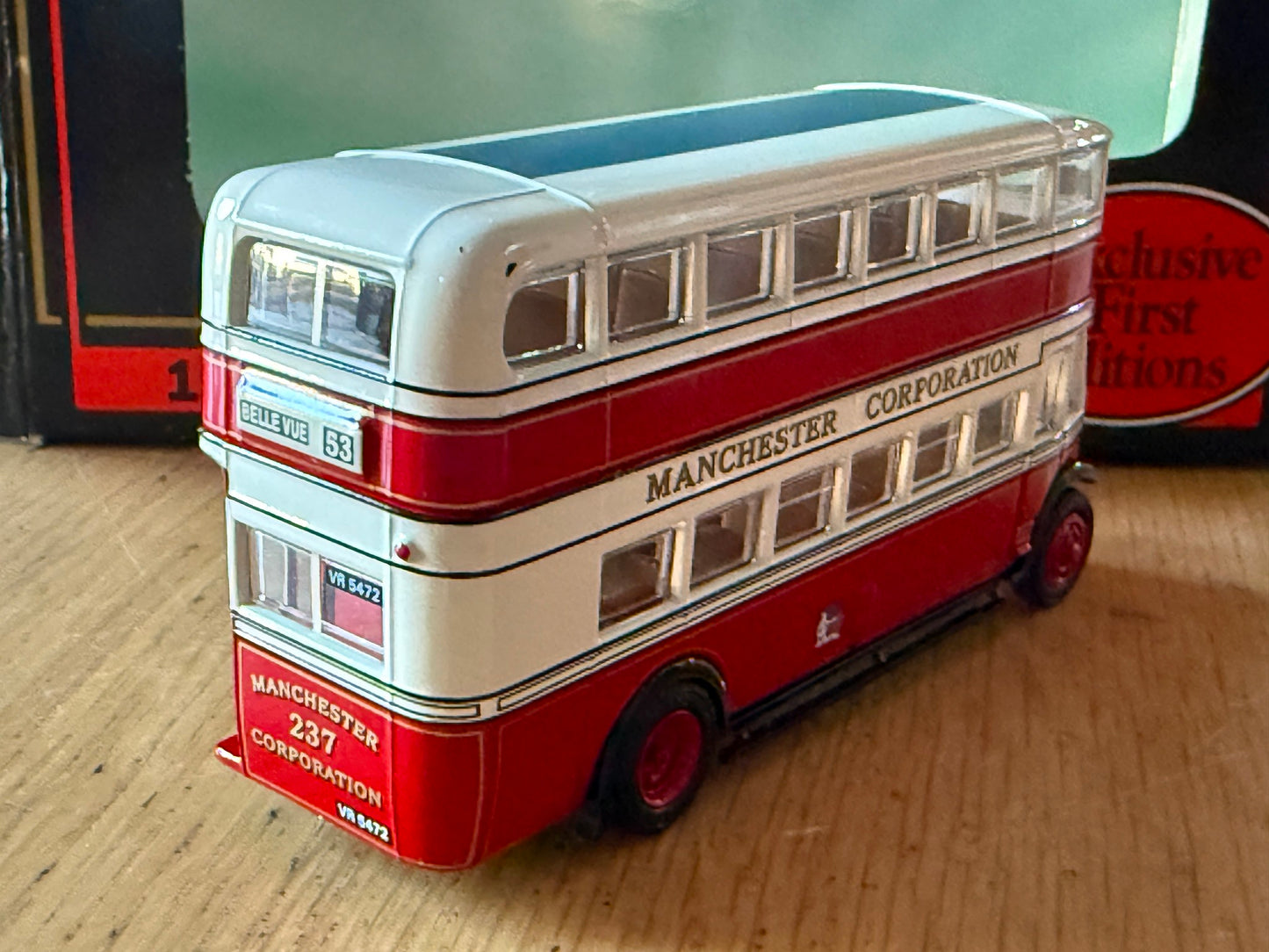 EFE OO Gauge 1:76 27306 - TD1 Closed Rear - Manchester City