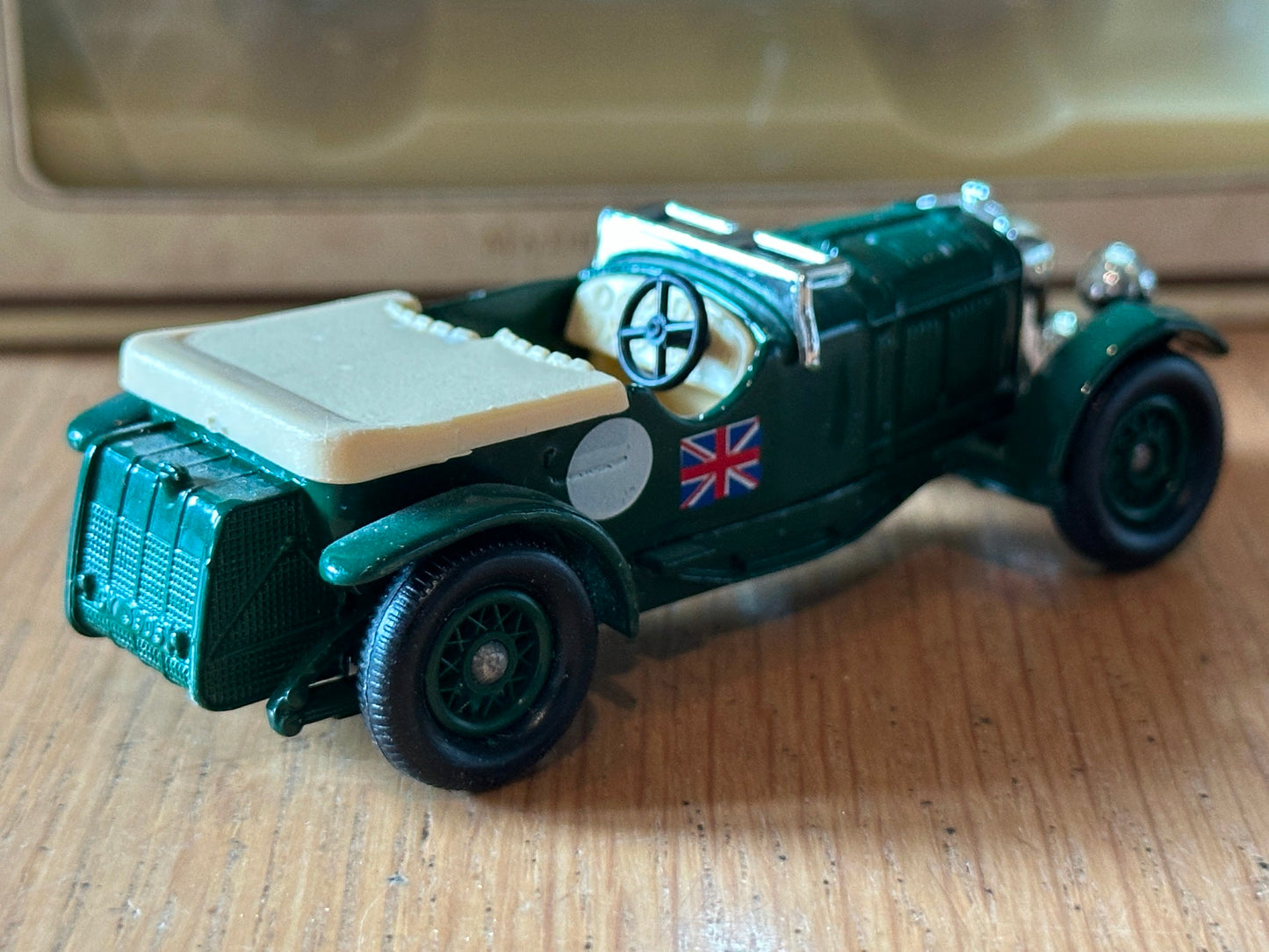 Days Gone DG46000 - Bentley 4.5litre, British Racing Green, without Racing No.