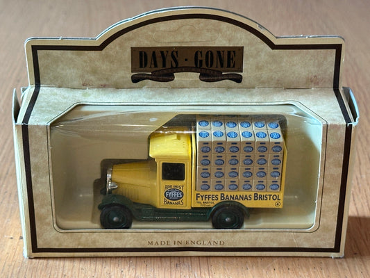 Days Gone DG26011 - Chevrolet Delivery Van - Fyffes Bananas, Bristol