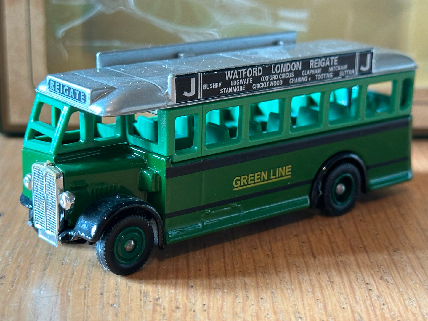 Days Gone DG17022 - AEC Regal Single Deck Coach - Green Line
