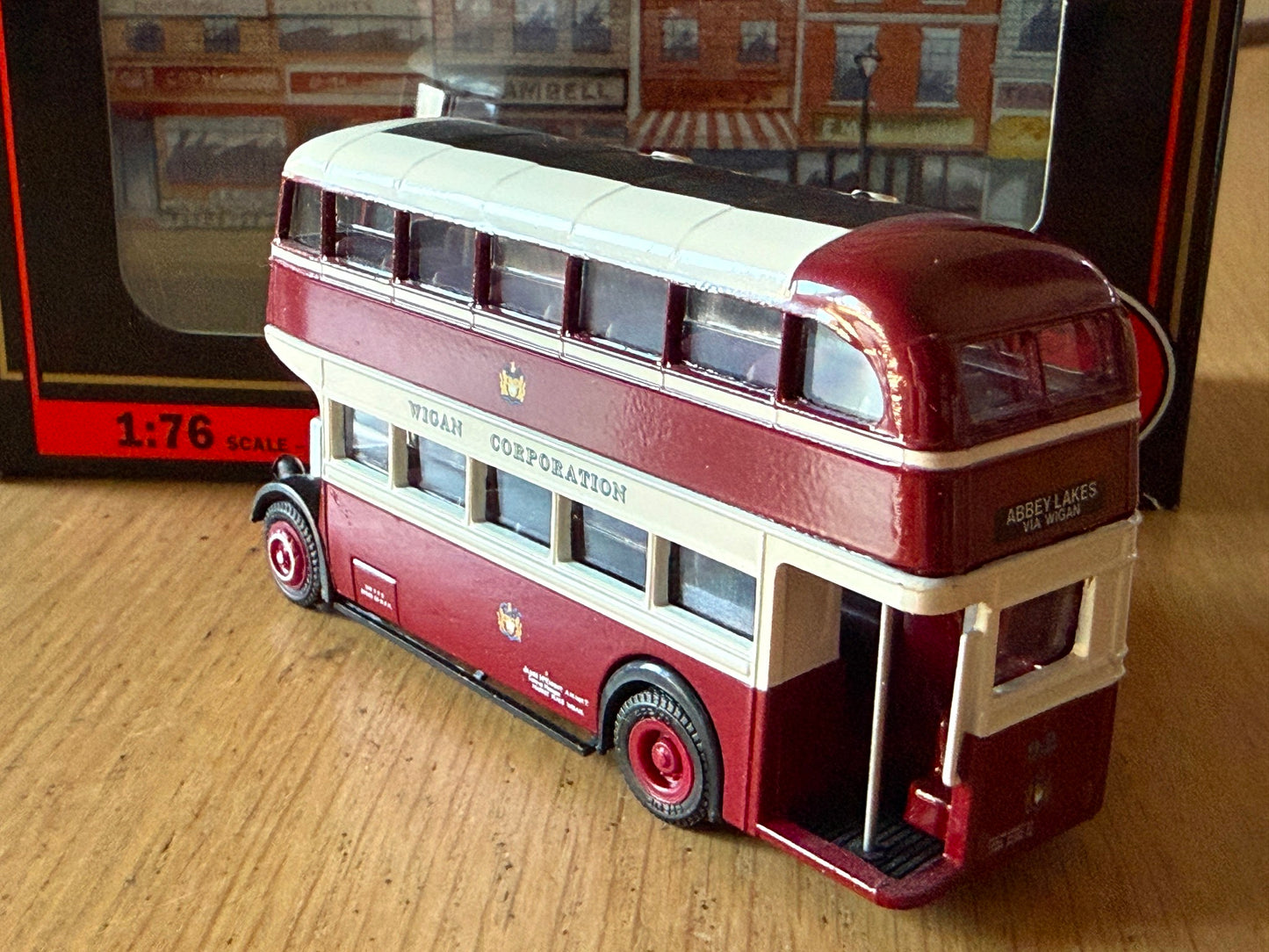 EFE OO Gauge 1:76 - Leyland PD2 Highbridge - Wigan Corporation OO Gauge