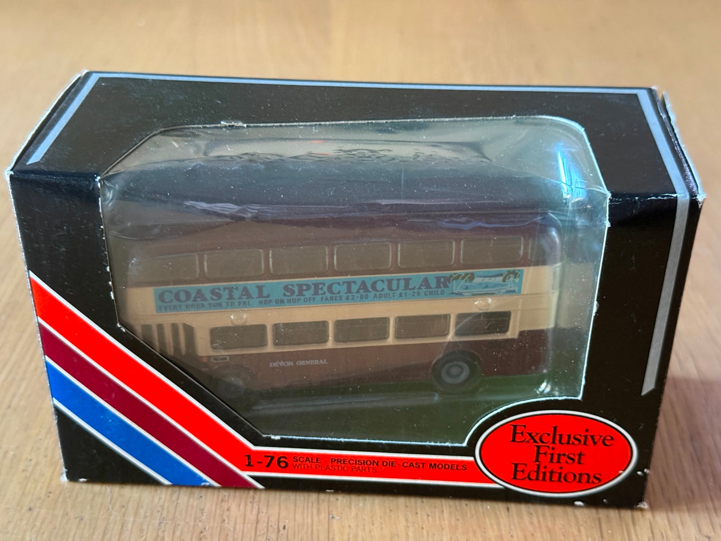 EFE OO Gauge 1:76 20403 - Bristol VR Series lll - Devon General