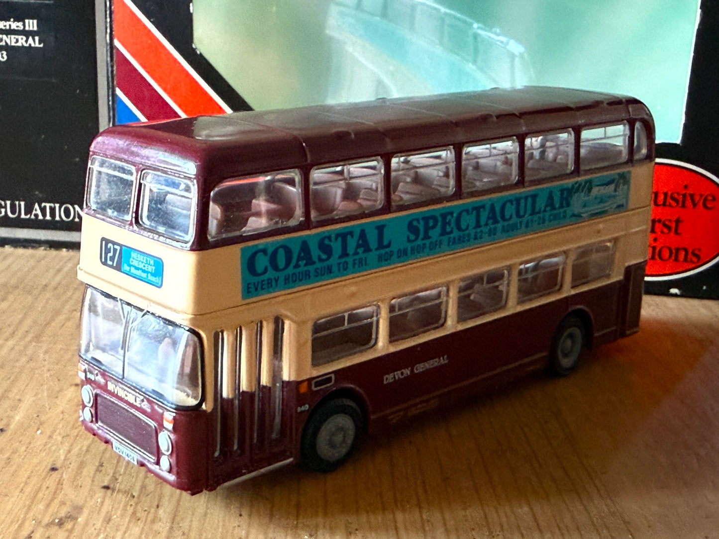 EFE OO Gauge 1:76 20403 - Bristol VR Series lll - Devon General