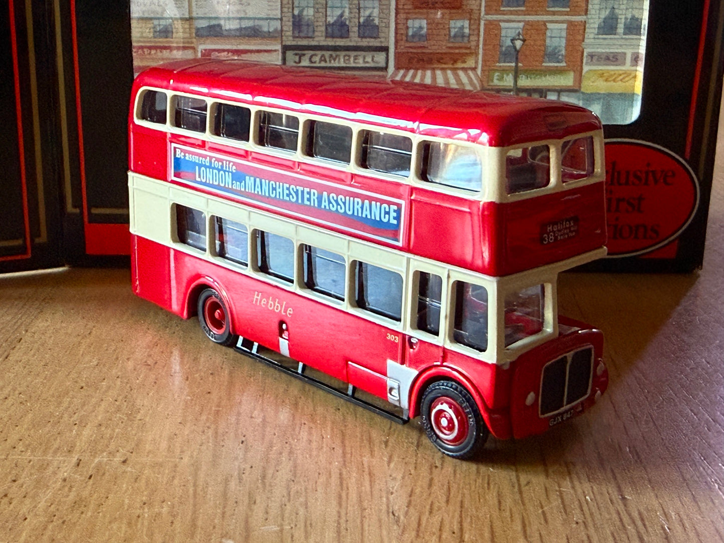 EFE OO Gauge 1/76 19706 - AEC Regent V (Orion) Bus - Hebble
