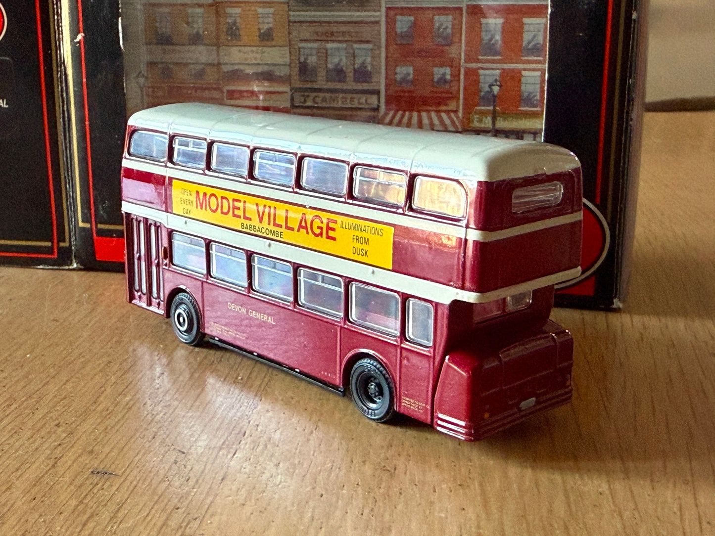EFE OO Gauge 1:76 16503/1 - Leyland Atlantean MCW Bus - Devon General