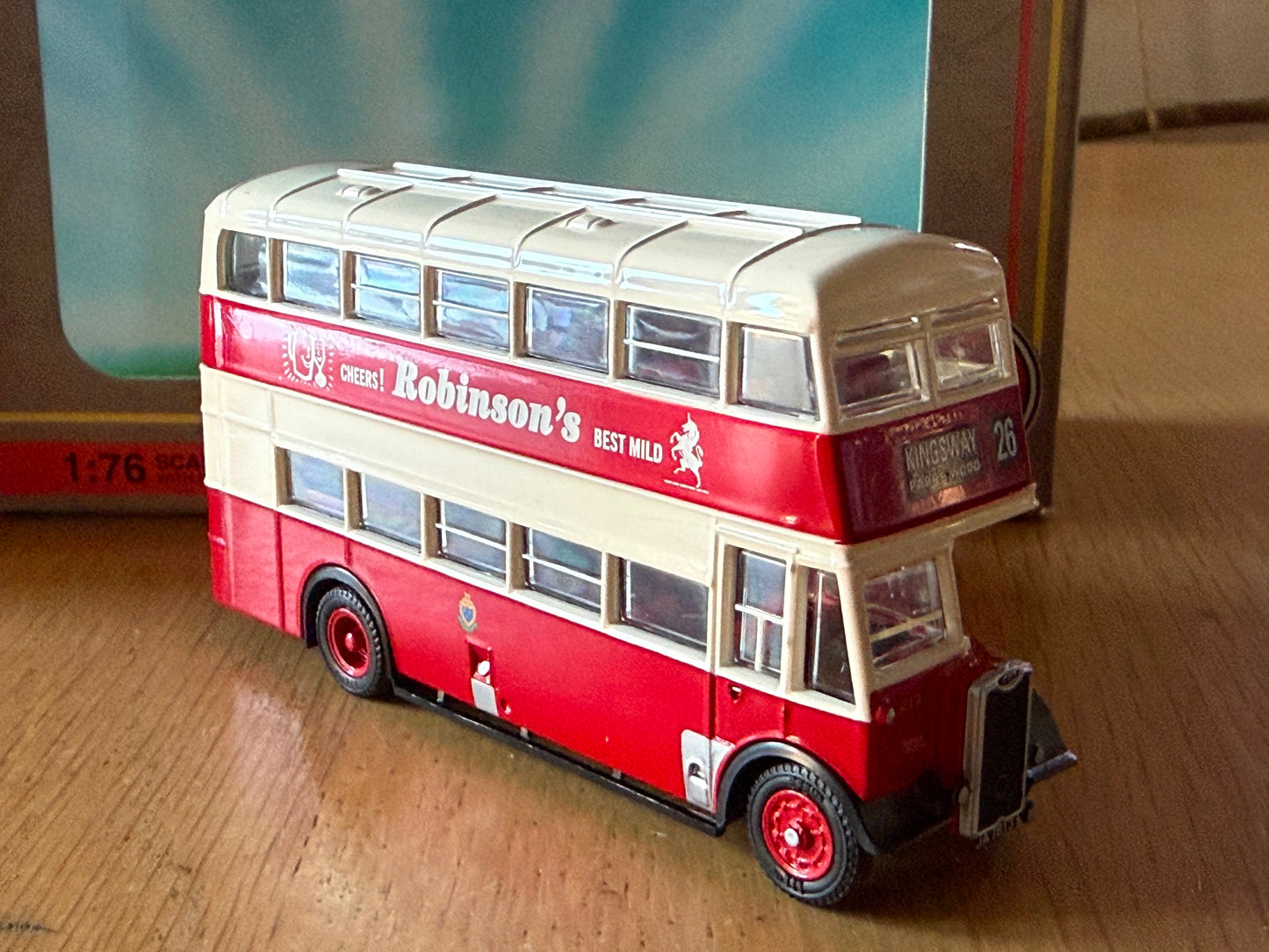 EFE OO Gauge 1:76 26327 - Guy Utility II Bus - Stockport Corporation