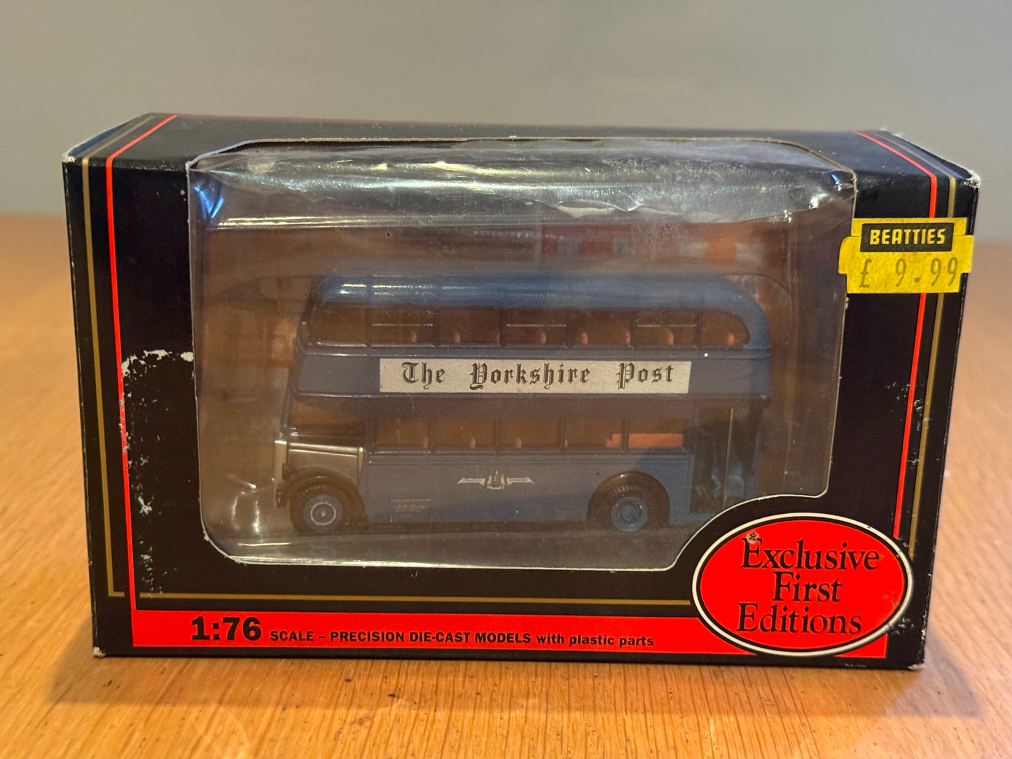 EFE OO Gauge 1:76 16104 - Leyland PD2 Highbridge Bus - Leeds Transport