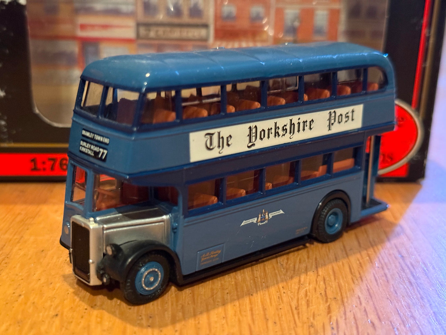 EFE OO Gauge 1:76 16104 - Leyland PD2 Highbridge Bus - Leeds Transport