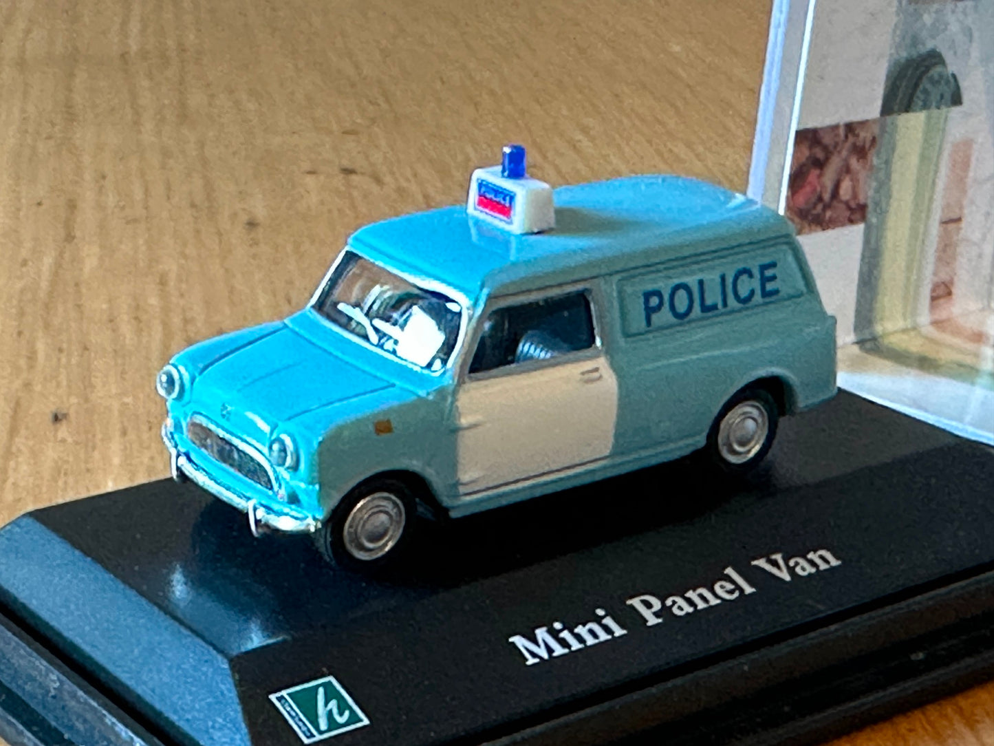 Cararama - 1:72 Scale Morris/Austin Police Mini Panel Van