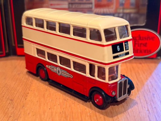 EFE OO Gauge 1:76 10118 - AEC RT Bus - St Helens Corporation