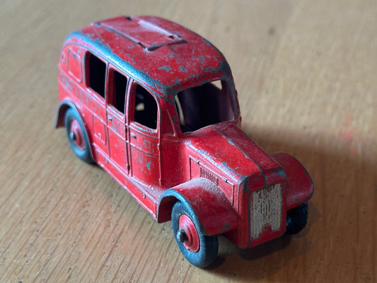 Dinky Toys -  250 Fire Engine (Ladders Missing)