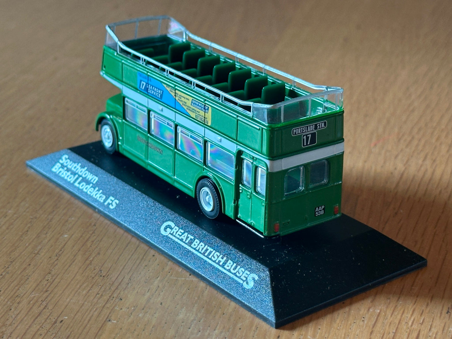 Atlas Great British Buses 1:76 OO Gauge - Southdown Bristol Lodekka FS