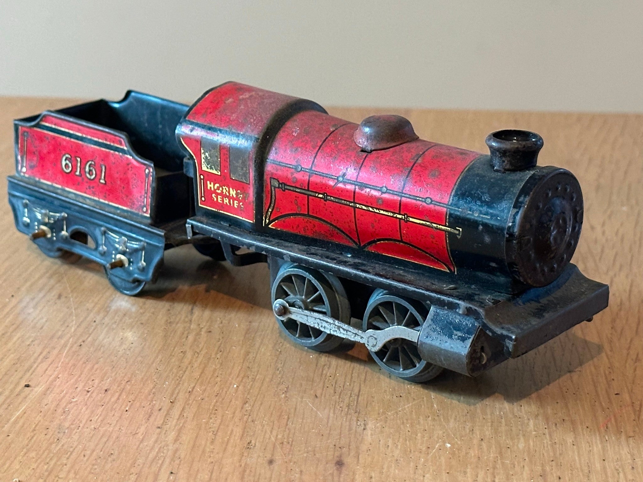 Hornby 0 Gauge Clockwork Engine - Tested and working, no key. – Midland ...