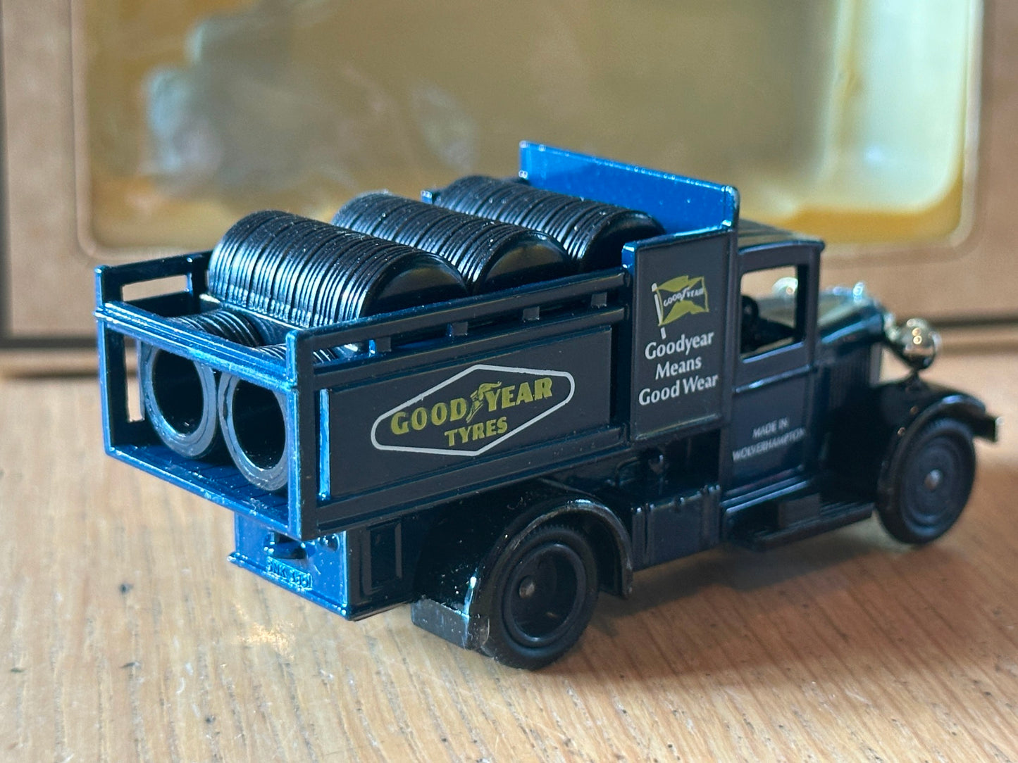 Lledo Days Gone DG20018 - Ford Model A Stake Truck - Goodyear Tyres